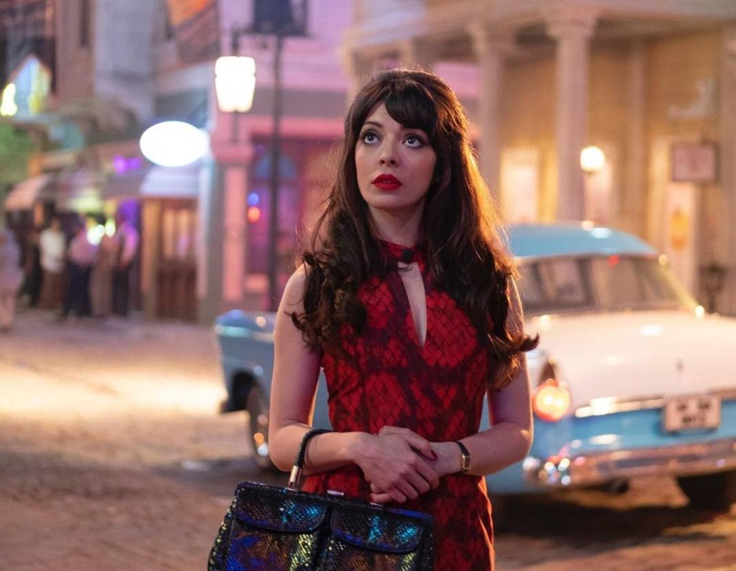 Selin Şekerci'den hayranlarını üzen haber: Psikolojisi bozuldu, sürekli ağlıyor, terapi desteğine başladı! 14